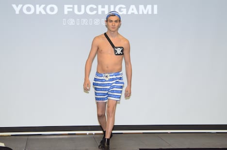 YOKO FUCHIGAMIが海賊をイメージして作った服。