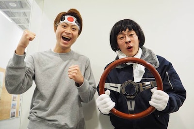 ヘンダーソン。左から子安、中村スウィート。