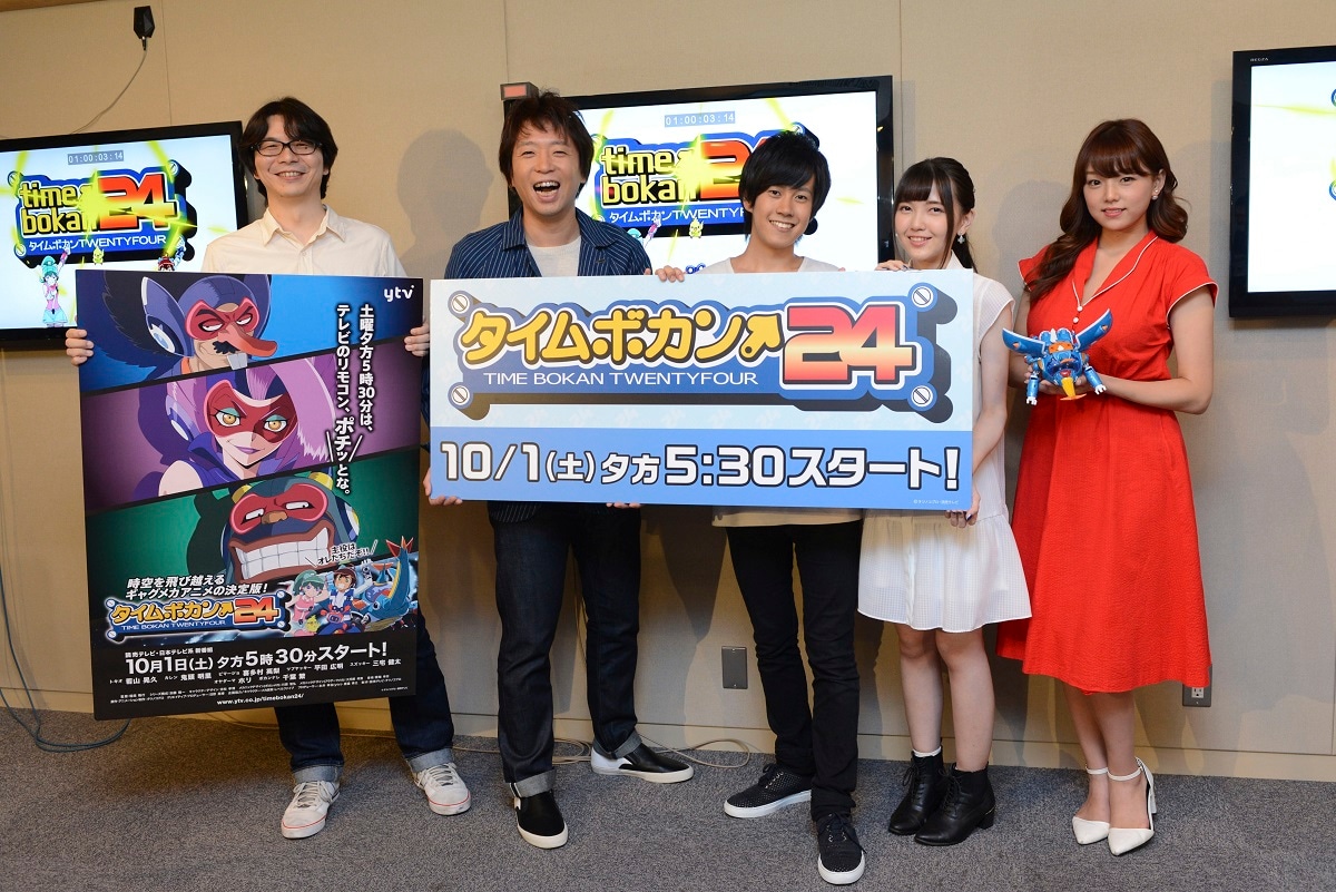 左から稲垣隆行監督、ホリ、若山晃久、鬼頭明里、篠崎愛。