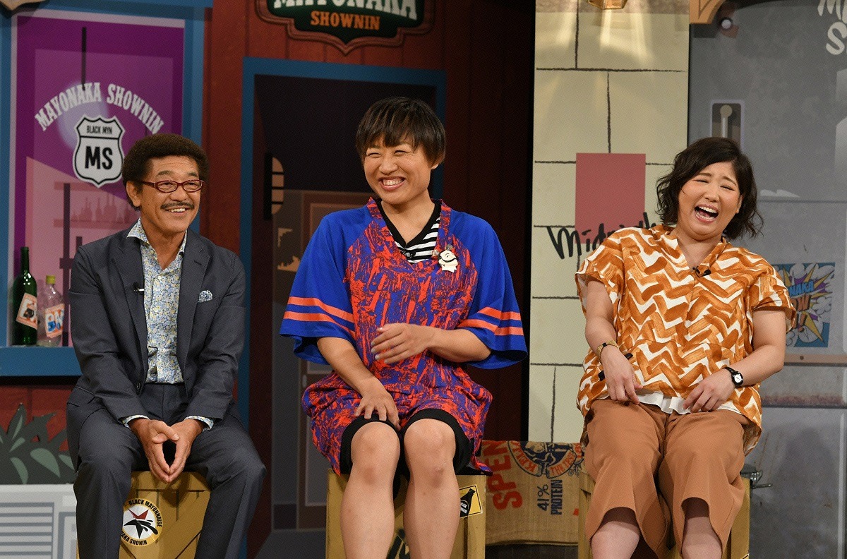 左から具志堅用高、南海キャンディーズしずちゃん、アジアン馬場園。(c)読売テレビ