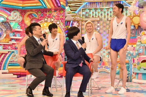 会見のワンシーン。