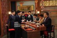 「スターが開店！淳＆ブラマヨのおしゃべり商店街」のワンシーン。(c)関西テレビ