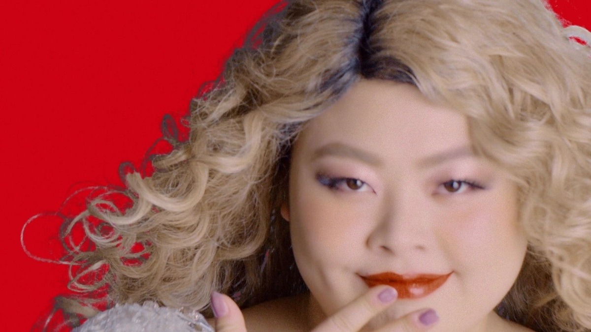 渡辺直美が出演するWeb動画「『いろんなジブンを楽しもう』篇」のワンシーン。
