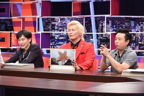 （左から）インパルス板倉、メイプル超合金カズレーザー、次長課長・河本。(c)中京テレビ