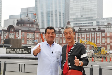 （左から）加山雄三、高田純次。