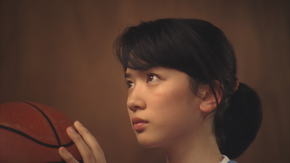 タウンワークの新CM「告白」編のワンシーン。