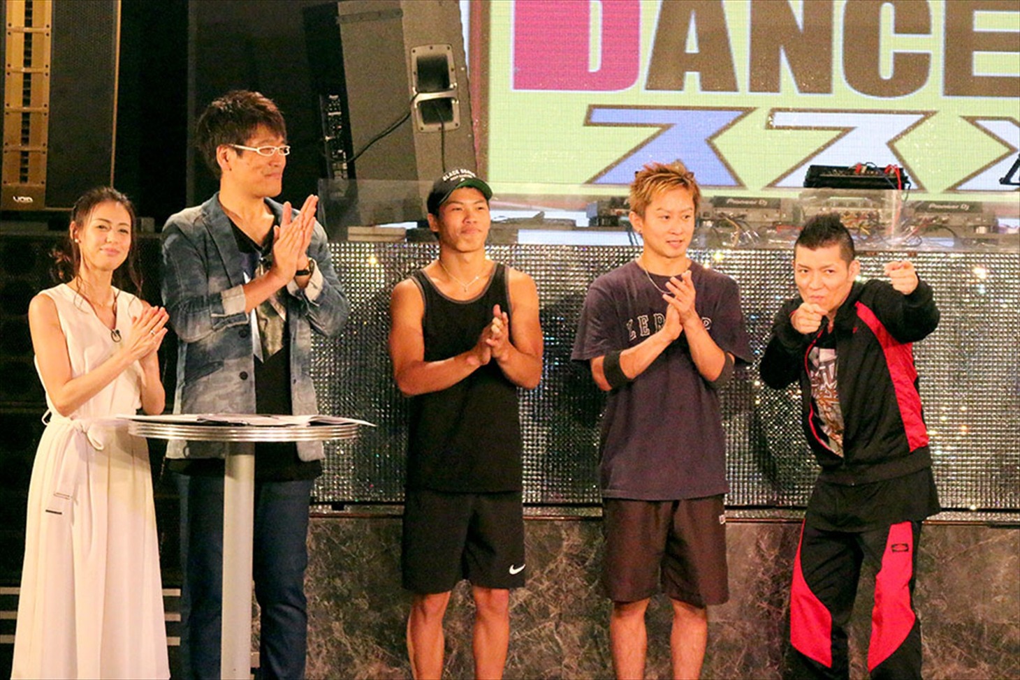 「DANCEのススメ～踊りたくなるプレゼンバラエティ～」のワンシーン。(c)名古屋テレビネクスト