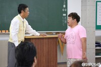 （左から）ナインティナイン岡村、プラス・マイナス岩橋。