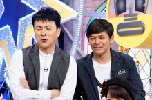 左からアンジャッシュ児嶋、ますだおかだ岡田。(c)読売テレビ