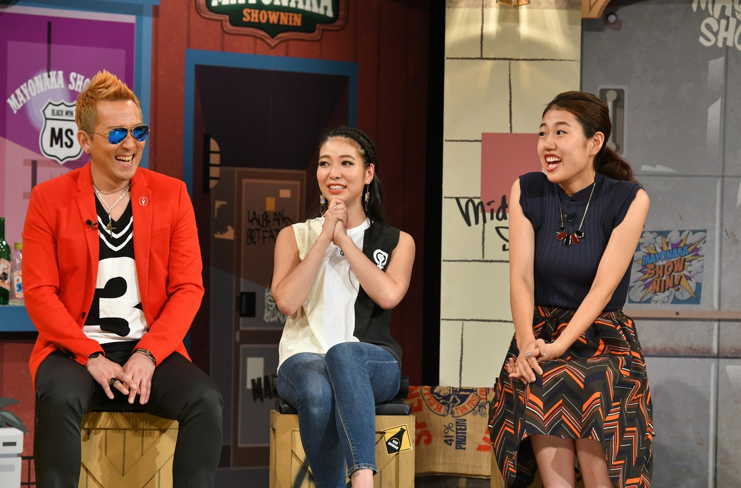 左から平尾勇気、紅蘭、横澤夏子。(c)読売テレビ