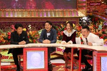 「有吉弘行のダレトク!? よる10時放送で大丈夫か？SP」のワンシーン。(c)関西テレビ