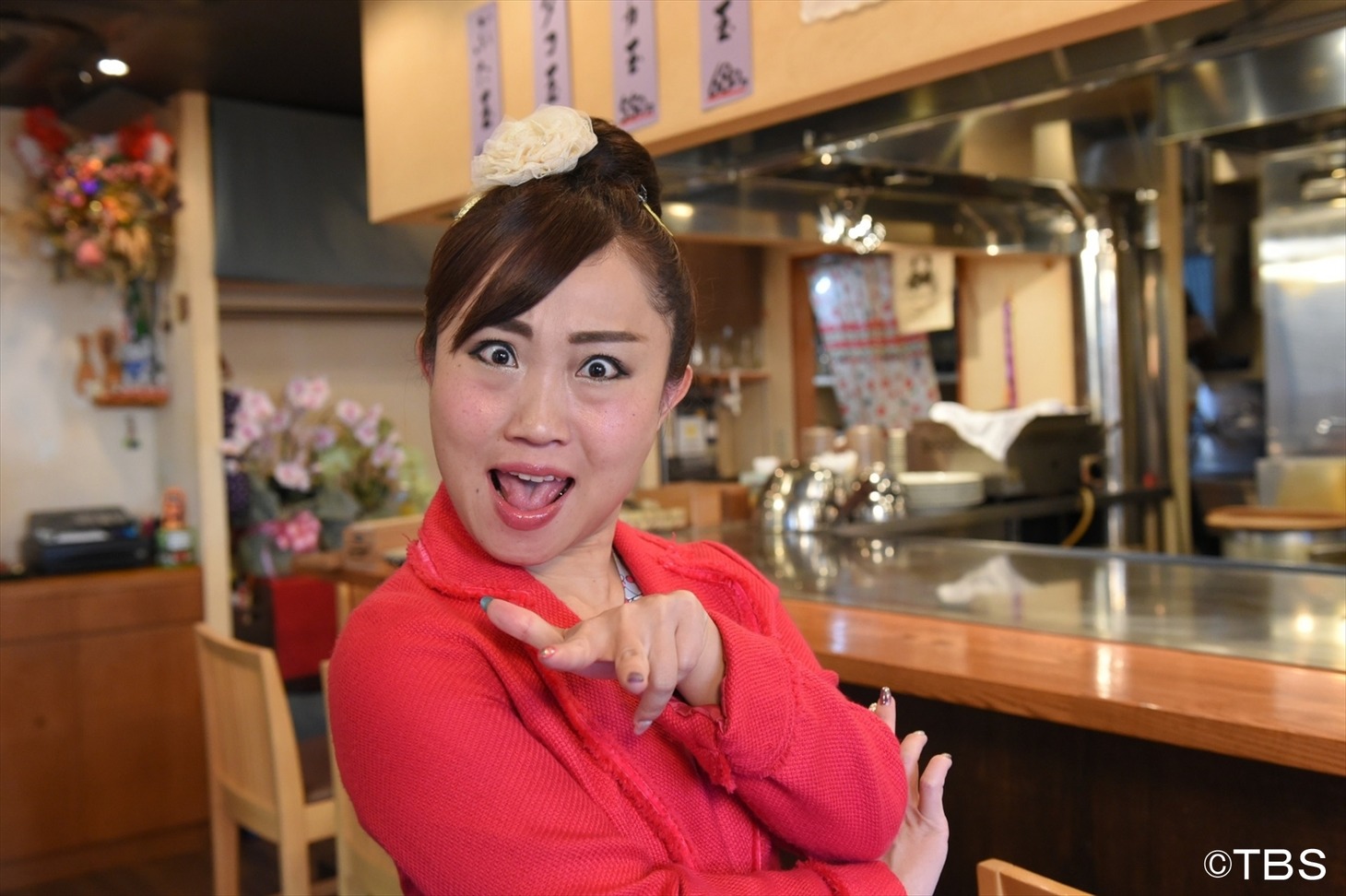「テッペン！水ドラ!!コック警部の晩餐会」に出演するキンタロー。。