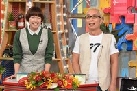 左から佐藤栞里、所ジョージ。(c)日本テレビ