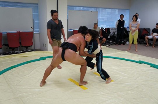 副将の光浦靖子。