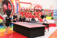 卓球対決のワンシーン。(c)関西テレビ