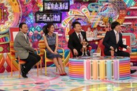 （左から）中川家・礼二、岡田結実、雨上がり決死隊。(c)テレビ朝日