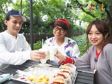 フランキーとスパイク小川（右）。