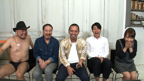 又吉をプロデュースする（左から）ハリウッドザコシショウ、笑い飯・西田、千鳥・大悟、平成ノブシコブシ吉村。(c)テレビ東京