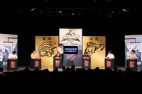 予選トーナメント第7戦内で実施されたエキシビションマッチの様子。