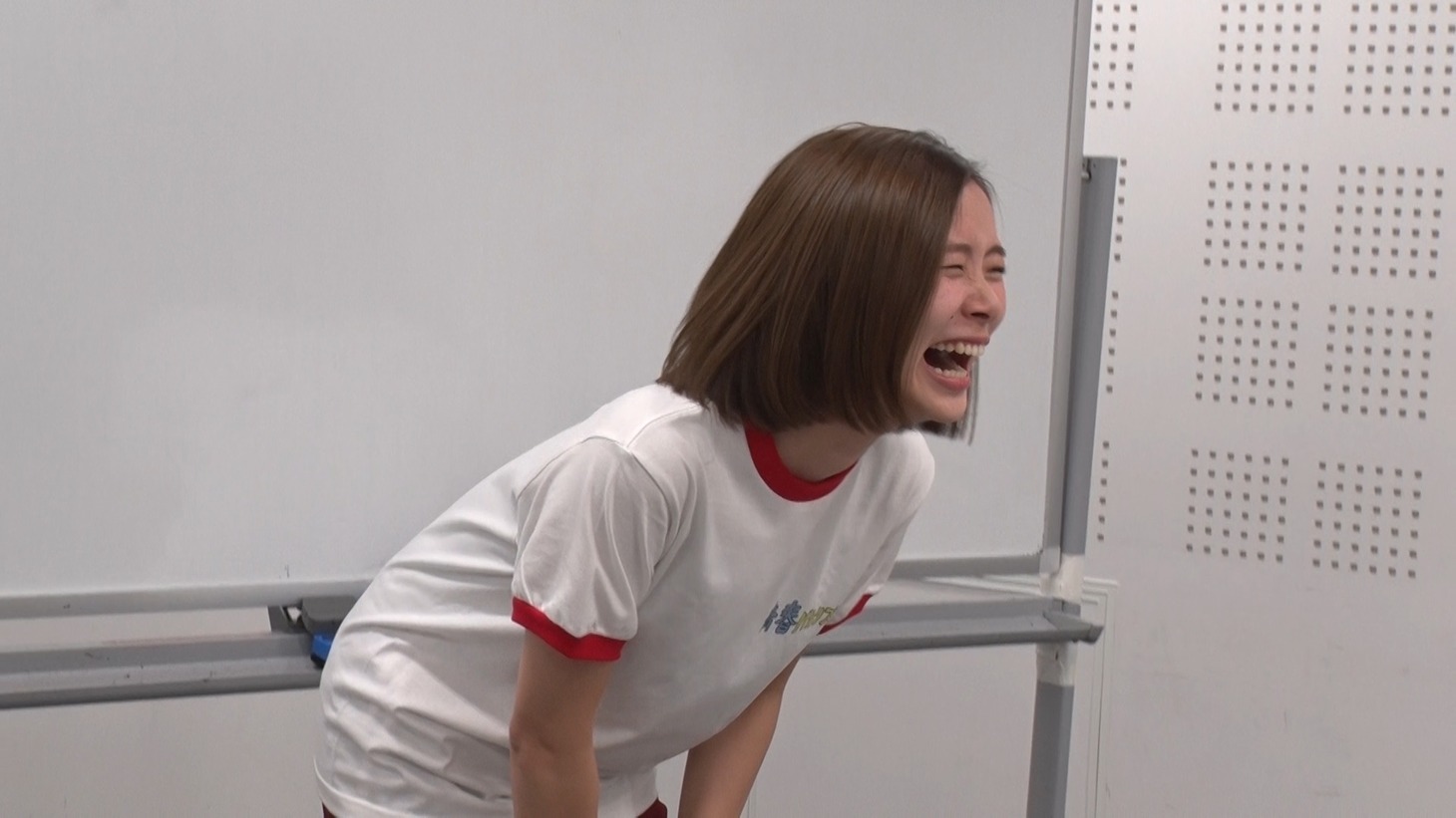 朝日奈央 (c)テレビ朝日