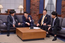 ナガノパープルを紹介するバナナマン設楽（左から2人目）。(c)MBS