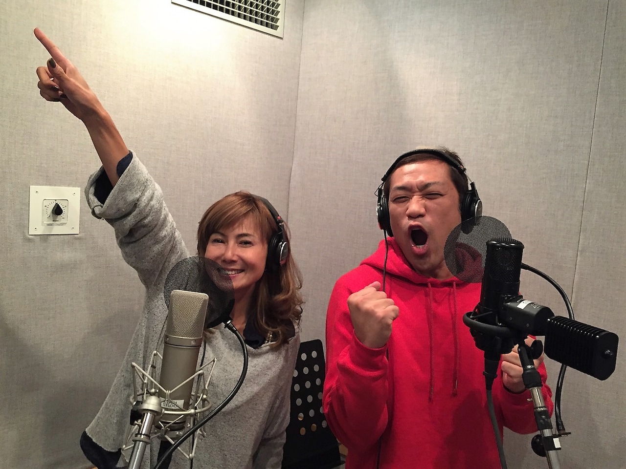 一緒に歌ってください！はなわが中村あゆみに猛アプローチ、デュエット実現