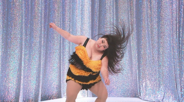 「金曜★ロンドンハーツ」の「第3回動けるおデブ女王決定戦」でダンスを披露する渡辺直美。(c)テレビ朝日