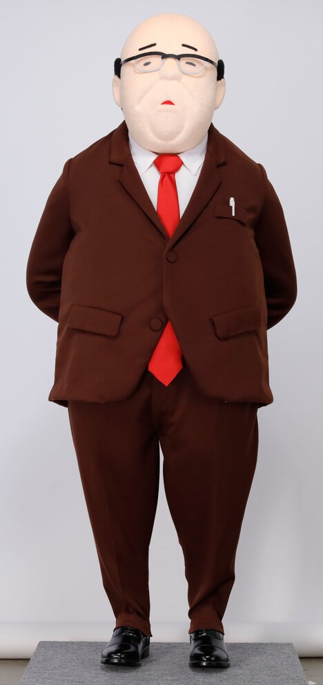 部長の等身大鉛筆シャープ立て。