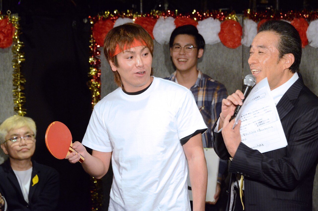 狩野英孝やX-GUNがコーラスラインで一喜一憂「ラ・ママ」350回記念公演