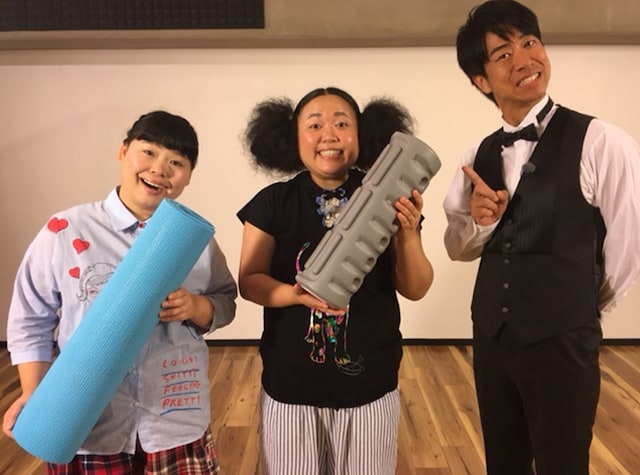 左からニッチェ、テンダラー浜本。(c)読売テレビ