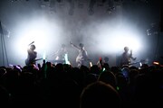 代官山UNITでのワンマンライブの様子。