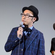 東京03角田、主演映画「オー・マイ・ゼット!」撮影後は監督と同時期に骨折