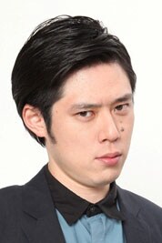 スパークス山下役の井下好井・好井。