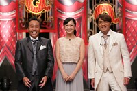 さまぁ～ずと優香（中央）。(c)テレビ朝日