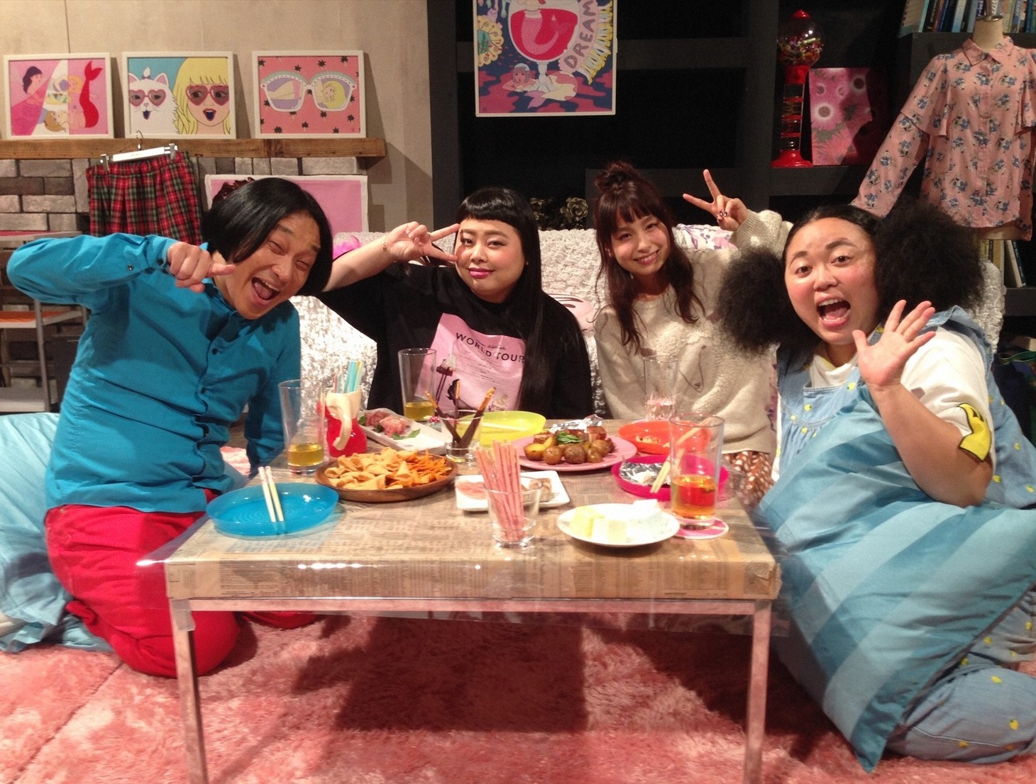 （左から）永野、渡辺直美、トミタ栞、ニッチェ江上。(c)TBS