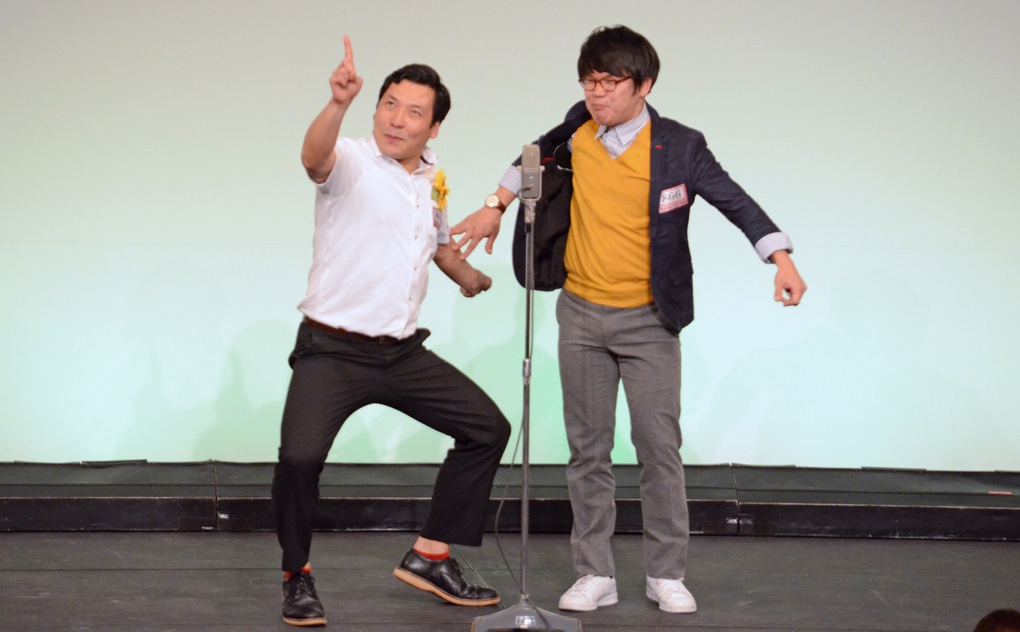 「M-1グランプリ2016」準決勝に進出するインディアンス。写真は東京で行われた準々決勝の様子。