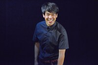 ネタを披露するギフト☆矢野。