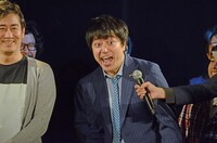 「即興絶叫ゲーム」に参加する三拍子・高倉。