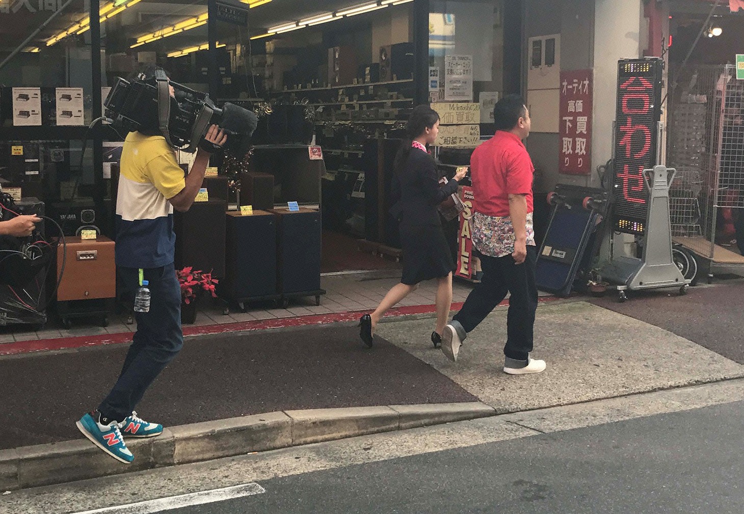 「ザキとロバ」のワンシーン。(c)メ～テレ