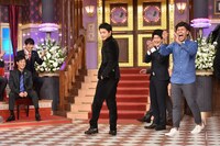 小栗旬ネタを披露する小栗旬。(c)日本テレビ