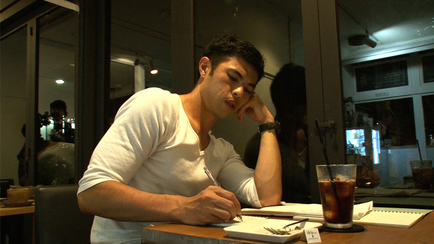 「芸人ゴーストライター」のワンシーン。(c)日本テレビ