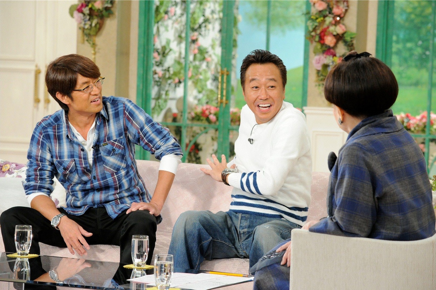 「徹子の部屋」にゲスト出演する、さまぁ～ず。(c)テレビ朝日