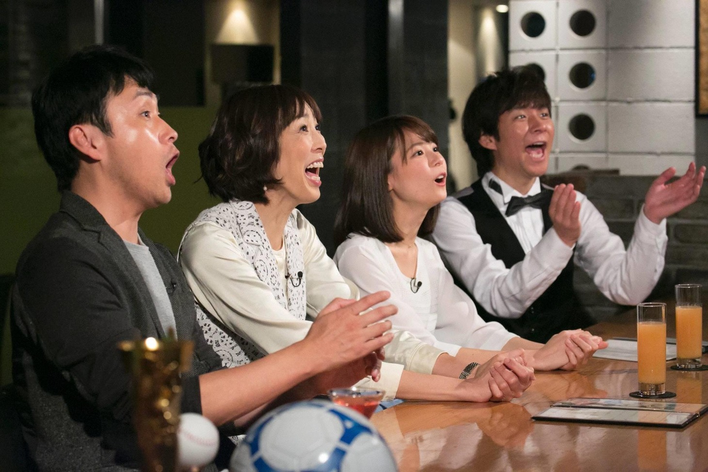 「神ってる！奇跡の物語 夜な夜なスポーツ」のワンシーン。(c)フジテレビ