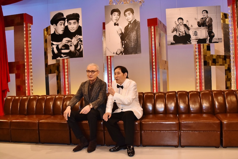 萩本欽一と久米宏（左）。