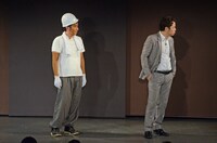 コント「エージェント」のワンシーン。