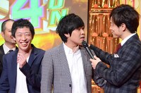 （左から）さらば青春の光と陣内智則。