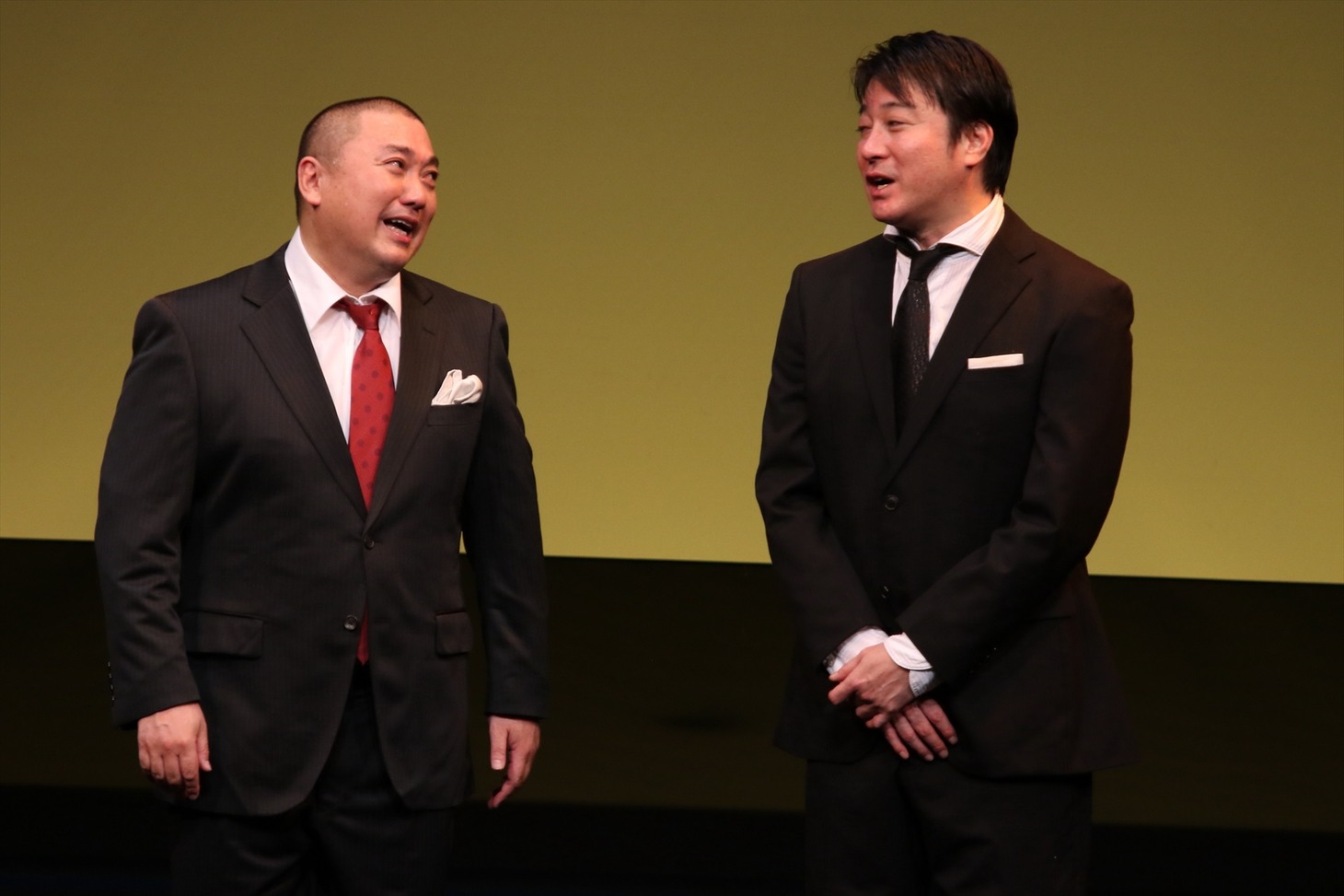 極楽とんぼ