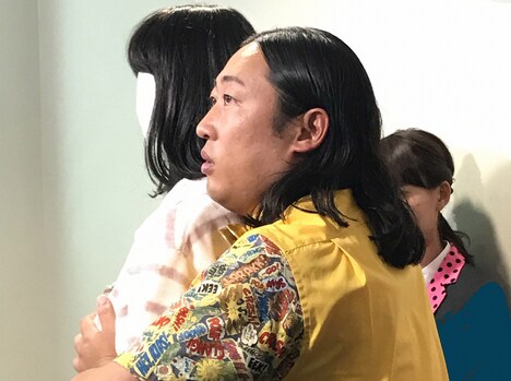 「ザキとロバ」のワンシーン。(c)メ～テレ