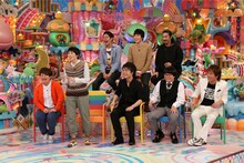 「アメトーーク！」に集結する（前列左から）ハリセンボン、ライス、狩野英孝、（後列左から）しずる、パンサー菅。(c)テレビ朝日