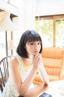 「今田耕司が撮った13人のオンナ」より、広瀬すず。